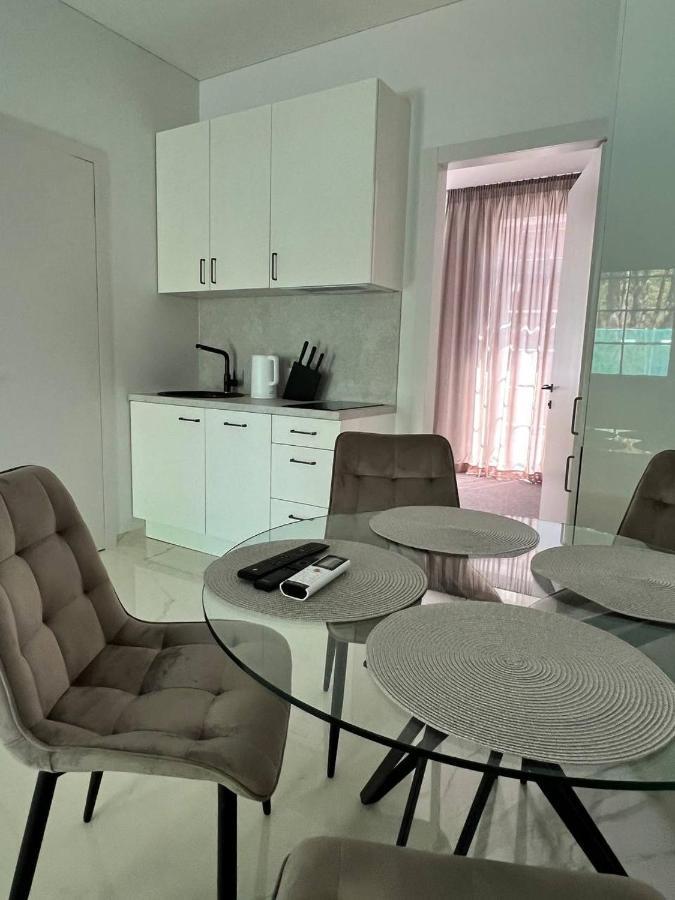 Karkles Oaze Apartment Bagian luar foto